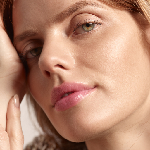 Discover our beauty tips for beautiful, soft and moisturised lips.